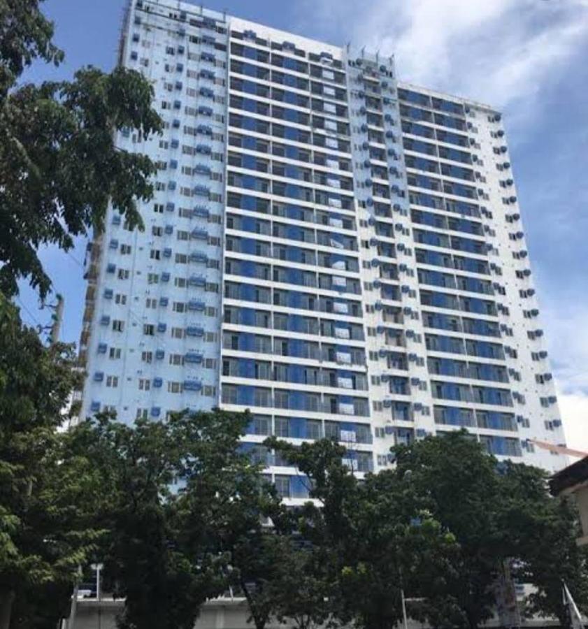 Lifestyle At The Loop Towers Condotel Cagayan de Oro Exterior photo